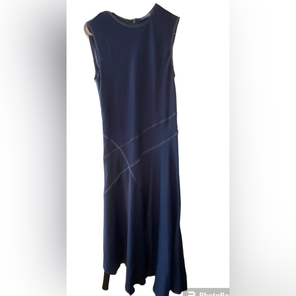 Women’s  polo Ralph Lauren dress size 6 brand new. It’s a beautiful dress.